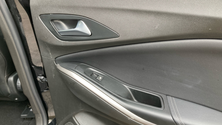 Vauxhall Grandland 1.2 Turbo Ultimate 5dr Petrol Hatchback